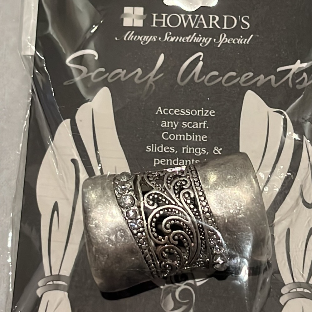Scarf Accessory - Picture 2 of 3
